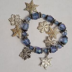 Vintage Blue Aurora Bead Stretch Bracelet Snowflake & Star Charms Winter Holiday